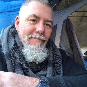 Meet your Posher, Eric